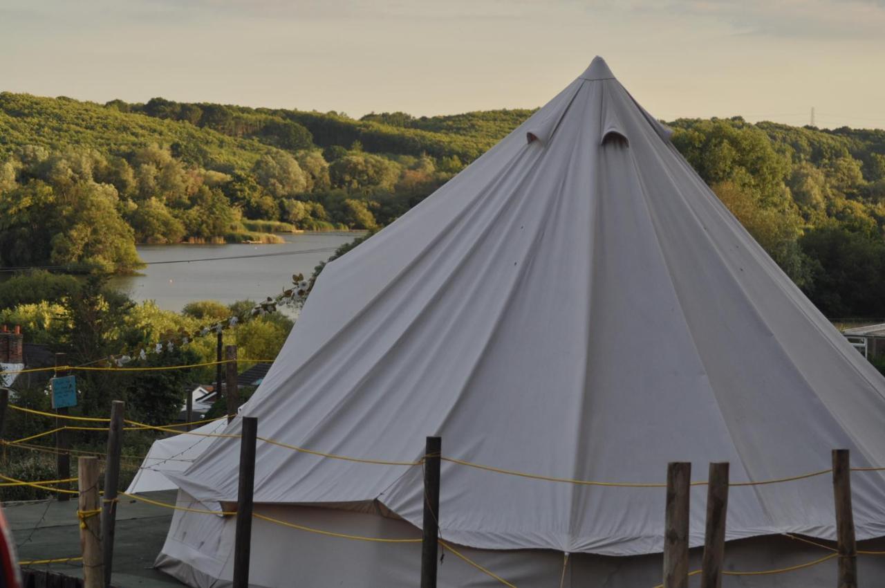 Walnut Tree Glamping Hotel Sturry Екстериор снимка
